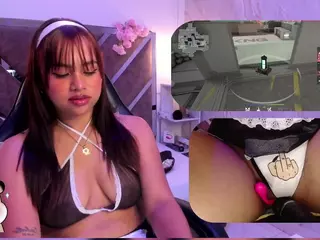 AliceRoys's Live Sex Cam Show