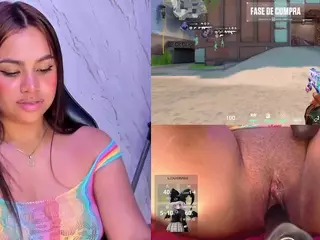 AliceRoys's Live Sex Cam Show