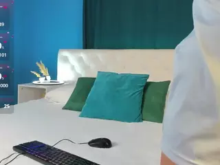 Eva-LewisValley's Live Sex Cam Show