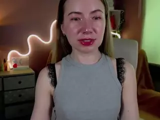 MiaxLust's Live Sex Cam Show