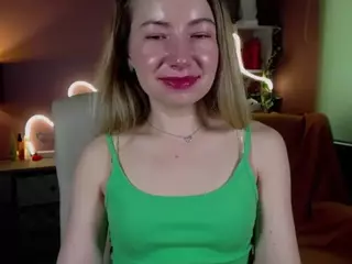 MiaxLust's Live Sex Cam Show