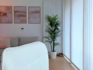YourGoddessRoxana's Live Sex Cam Show