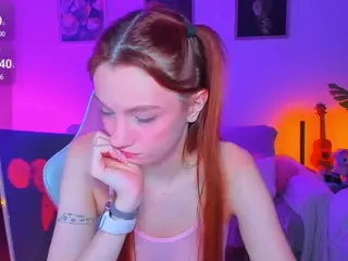 AlyssiaWonder's Live Sex Cam Show