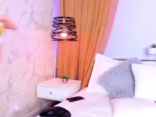 magic-rouse's Live Sex Cam Show