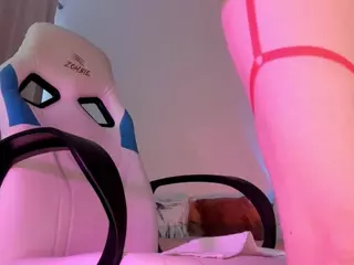 Viktoria-Ingram's Live Sex Cam Show