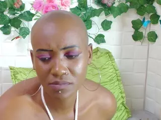 EbonyOlive69's Live Sex Cam Show