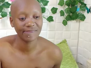 EbonyOlive69's Live Sex Cam Show