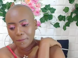 EbonyOlive69's Live Sex Cam Show
