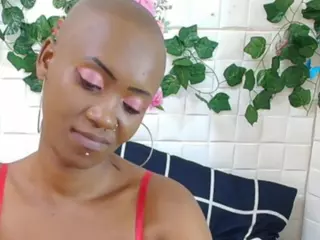 EbonyOlive69's Live Sex Cam Show