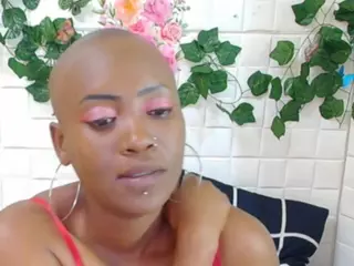 EbonyOlive69's Live Sex Cam Show