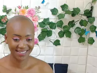 EbonyOlive69's Live Sex Cam Show