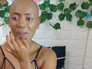 EbonyOlive69's Live Sex Cam Show