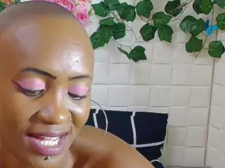 EbonyOlive69's Live Sex Cam Show