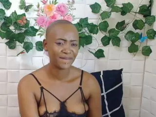 EbonyOlive69's Live Sex Cam Show