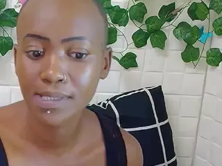 EbonyOlive69's Live Sex Cam Show