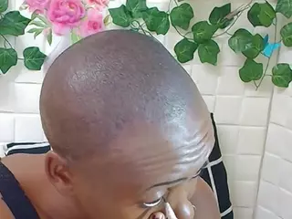 EbonyOlive69's Live Sex Cam Show