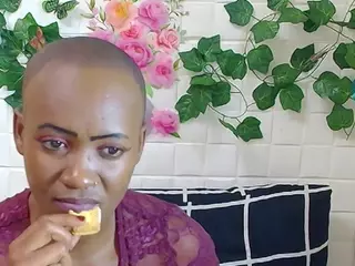 EbonyOlive69's Live Sex Cam Show