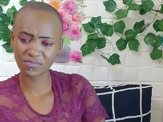 EbonyOlive69's Live Sex Cam Show