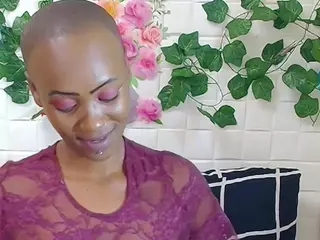 EbonyOlive69's Live Sex Cam Show