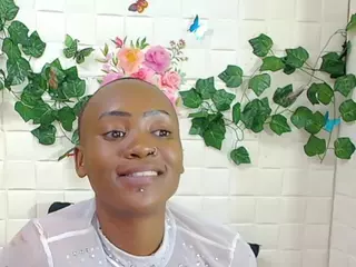 EbonyOlive69's Live Sex Cam Show
