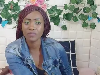 EbonyOlive69's Live Sex Cam Show