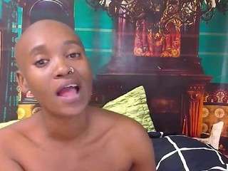 Live cam show with EbonyOlive69