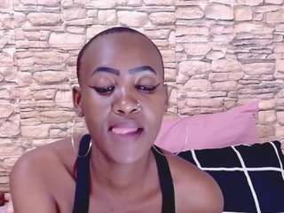 Live cam show with EbonyOlive69