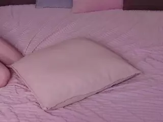 EvaPeachh's Live Sex Cam Show
