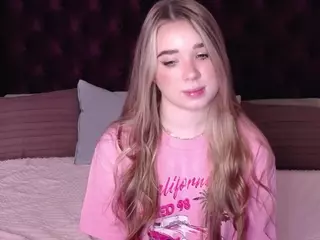 EvaPeachh's Live Sex Cam Show