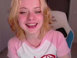 KatieMelone's Live Sex Cam Show