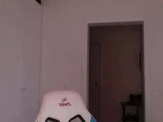 KatieMelone's Live Sex Cam Show