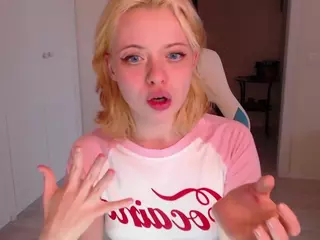 KatieMelone's Live Sex Cam Show