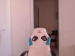 KatieMelone's Live Sex Cam Show