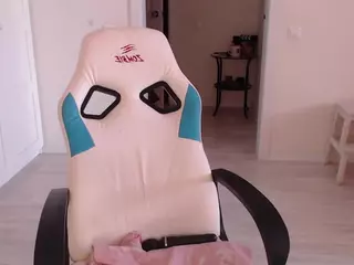 KatieMelone's Live Sex Cam Show
