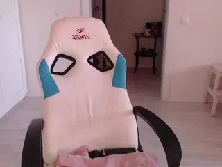 KatieMelone's Live Sex Cam Show