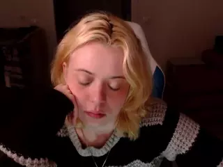 KatieMelone's Live Sex Cam Show