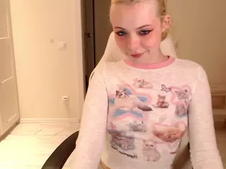 KatieMelone's Live Sex Cam Show