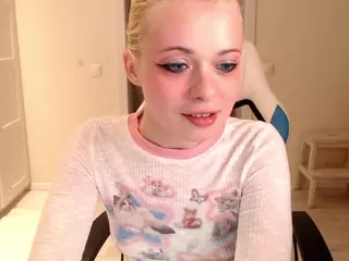KatieMelone's Live Sex Cam Show