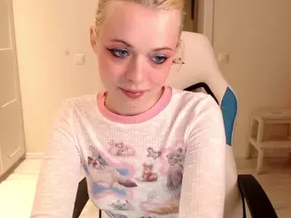 KatieMelone's Live Sex Cam Show