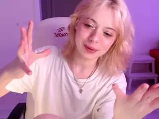 KatieMelone's Live Sex Cam Show