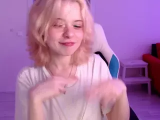 KatieMelone's Live Sex Cam Show