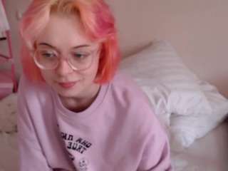 Live cam show with KatieMelone