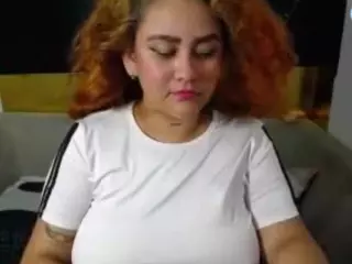 leidy-bigboobs's Live Sex Cam Show