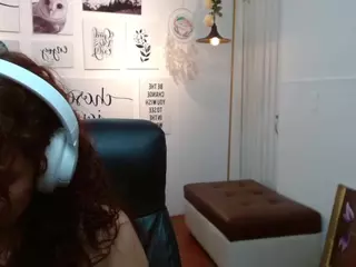 mayamoira's Live Sex Cam Show