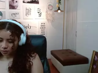 mayamoira's Live Sex Cam Show