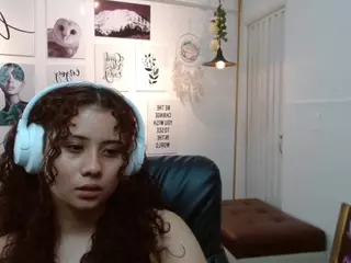 mayamoira's Live Sex Cam Show