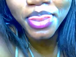 ebonyhoney's Live Sex Cam Show