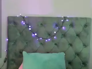 CharlotteSmithFrock's Live Sex Cam Show