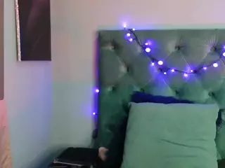CharlotteSmithFrock's Live Sex Cam Show
