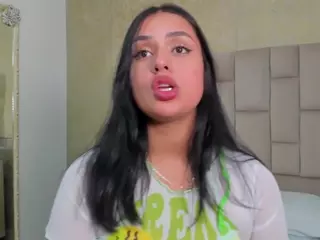 Emmatorrees's Live Sex Cam Show
